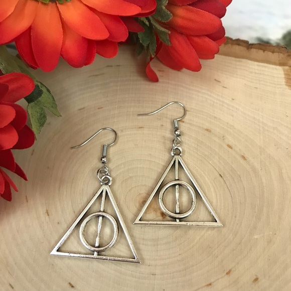 Harry Potter Deathly Hallows Silver Triangular Earrings - Picture 6 of 9